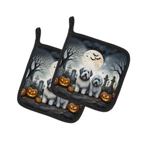 Old English Sheepdog Spooky Halloween Pair of Pot Holders Kitchen Heat Resistant Pot Holders Sets Oven Hot Pads for Cooking Baking BBQ, 7 1/2 x 7 1/2